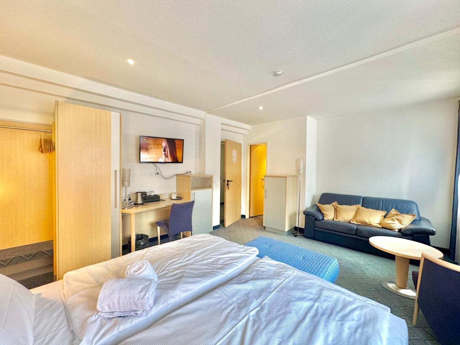 Ar Boutique Hotel Манхайм Екстериор снимка
